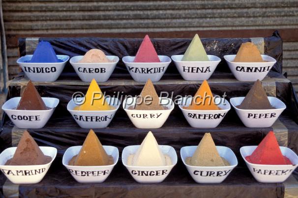 egypte 28.jpg - Teintures naturelles, marchÈ d'Assouan, Egypte